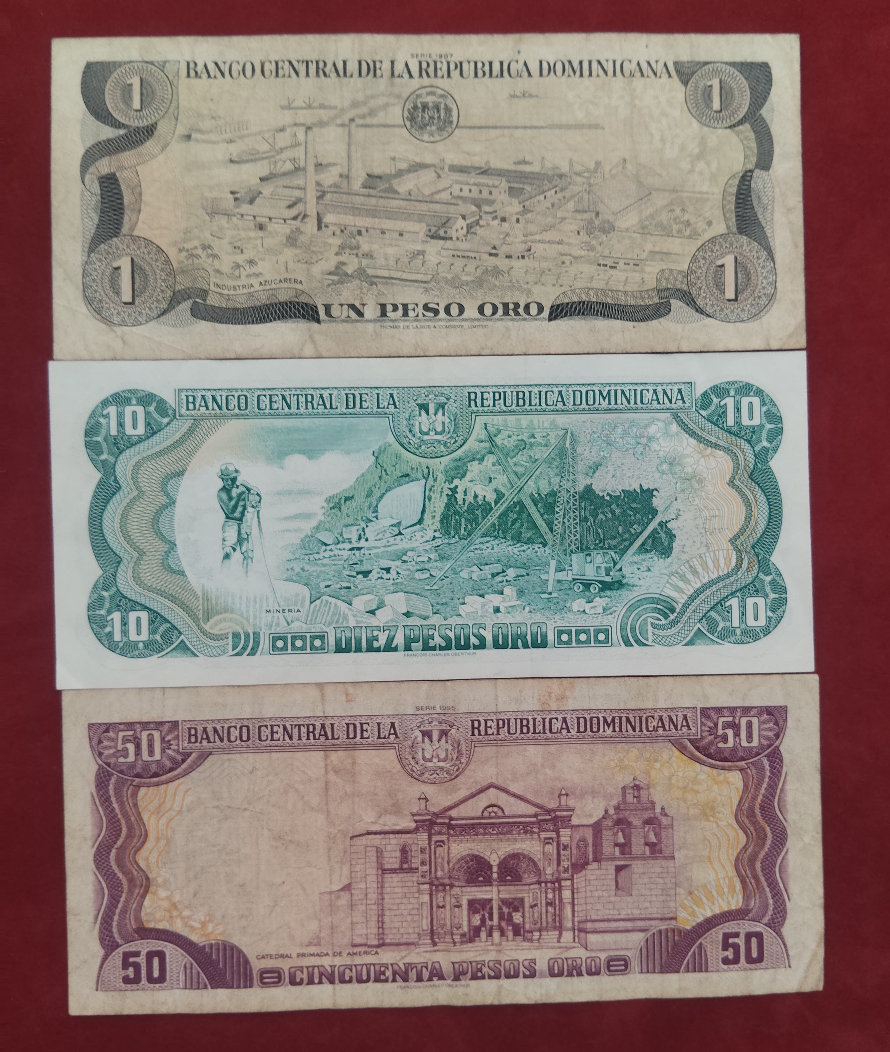 CENTRAL REPUBLIC BANK OF DOMINICAN 1 ,10 ,50 PESOS ORO (C293)