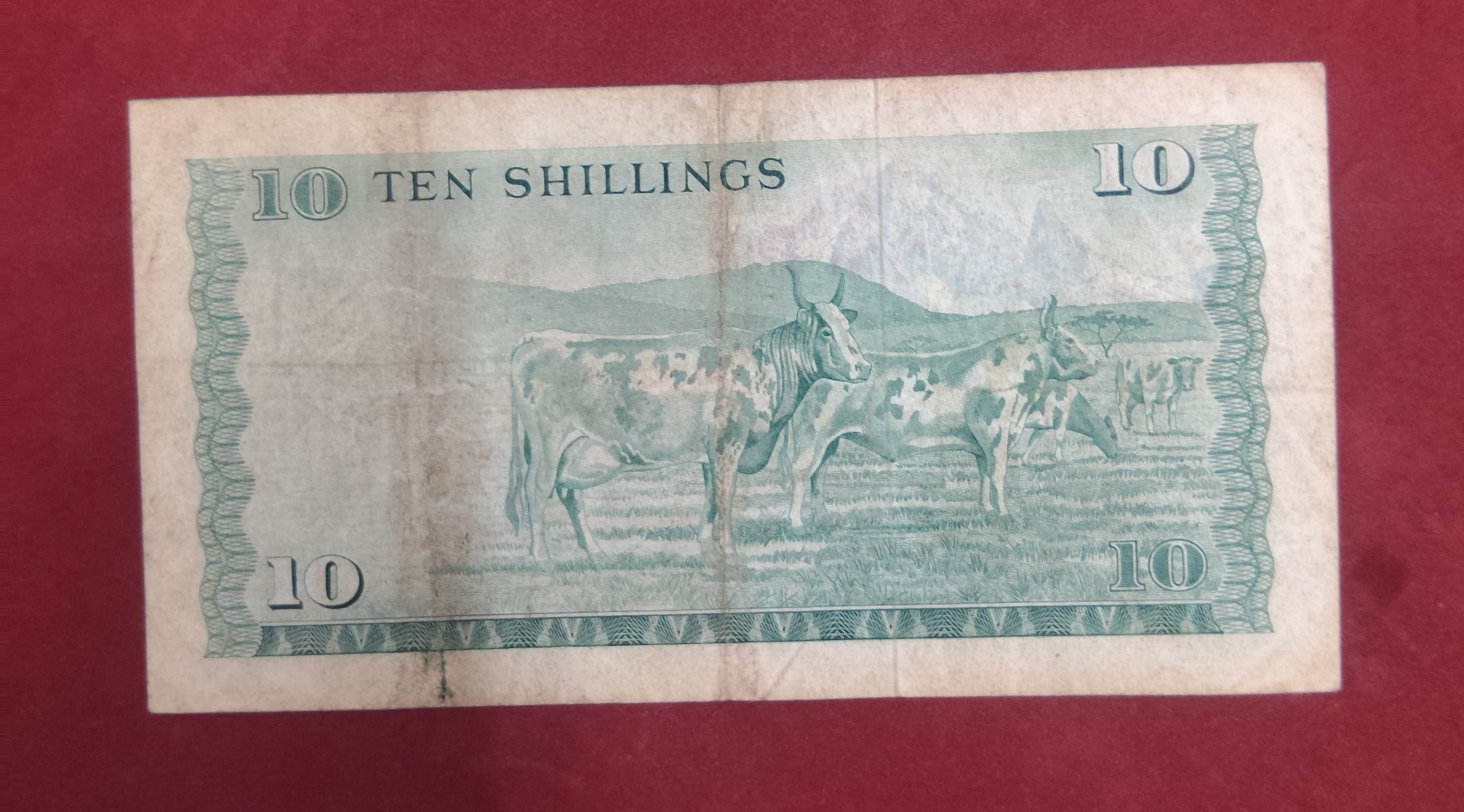 CENTRAL BANK OF KENYA 10 SHILLINGS (600)
