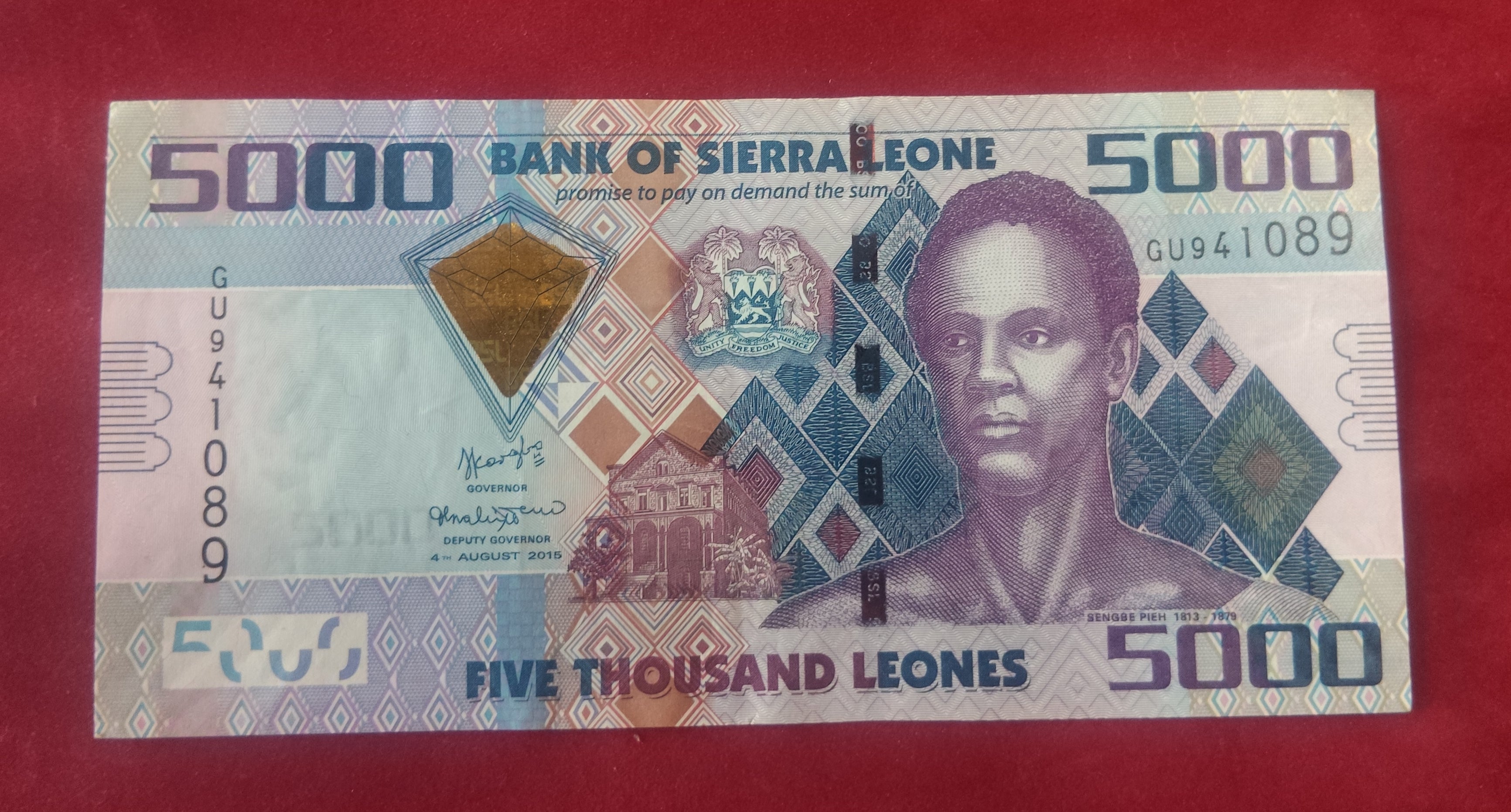 BANK OF SIERRA LEONE 5000 LEONES (C536)