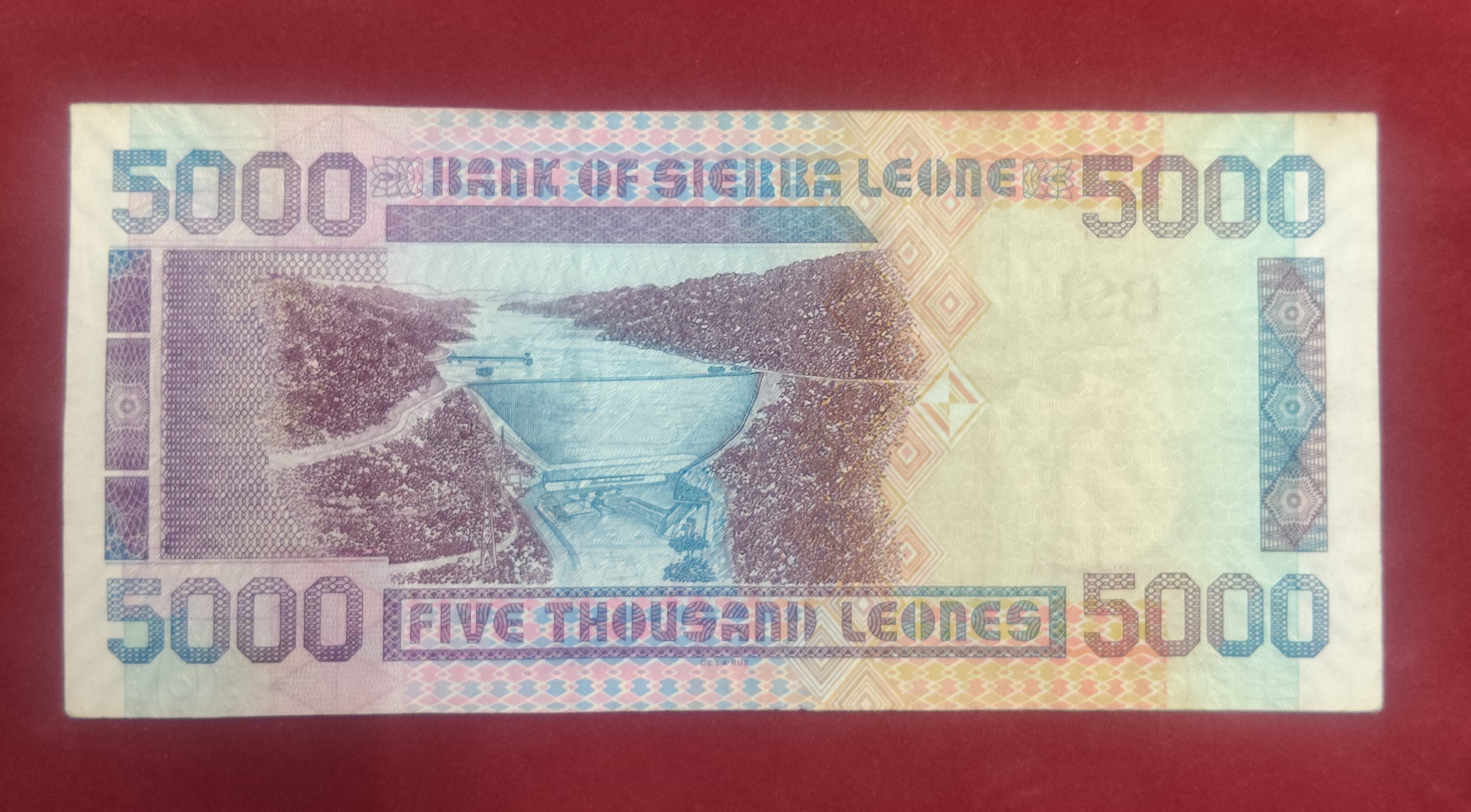 BANK OF SIERRA LEONE 5000 LEONES (C537)